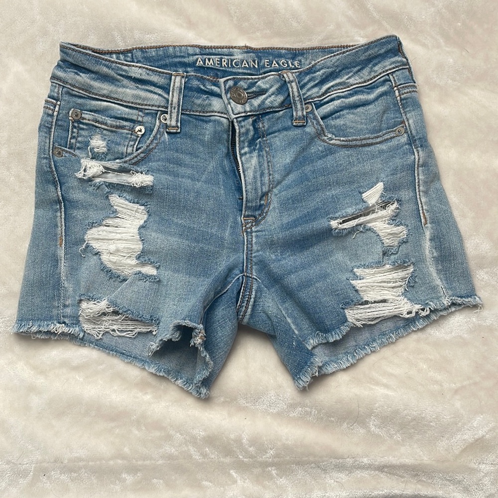 American eagle next level strech size 6 shorts